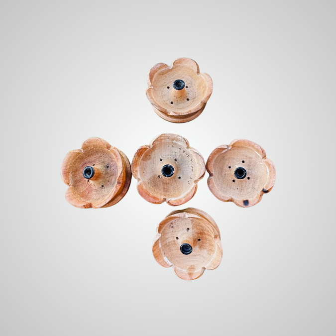 Flower Petal Wooden Holder - Image 2